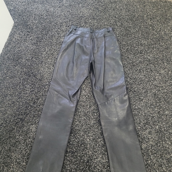 Danier leather pants - Picture 5 of 5